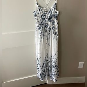 New with tags white and blue floral dress!